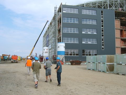 n_image001.jpg