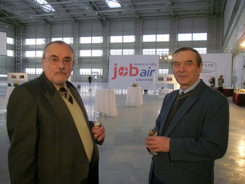 n_image011.jpg